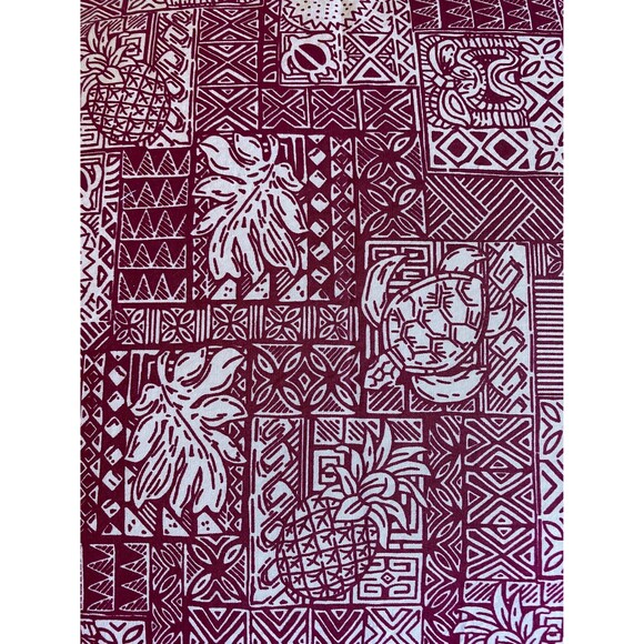 Burgundy Tapa Pillowcase with Turtles &  Pineapples | Handmade | 100% Cotton - Picture 4 of 4